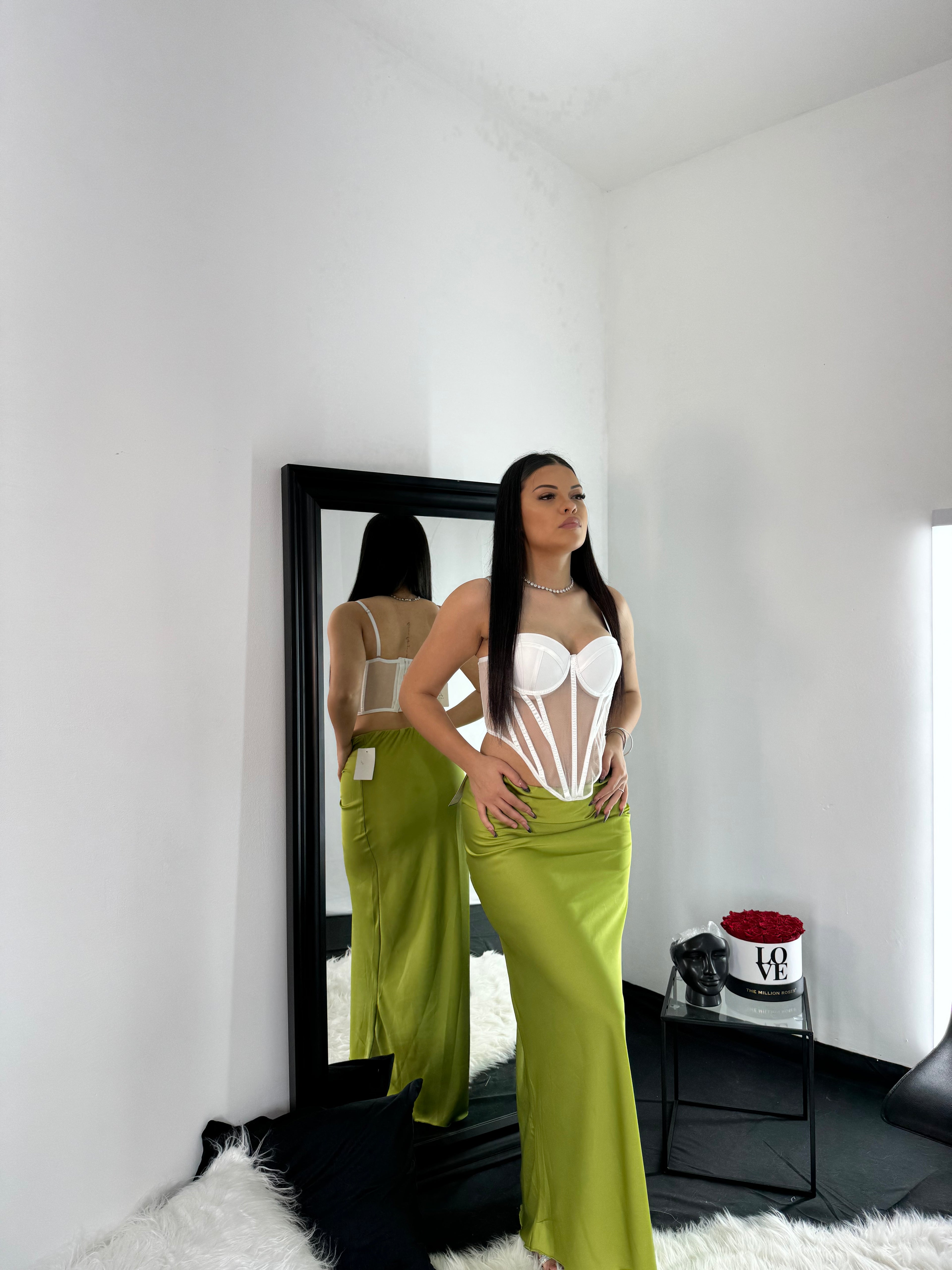 TOP | BODY