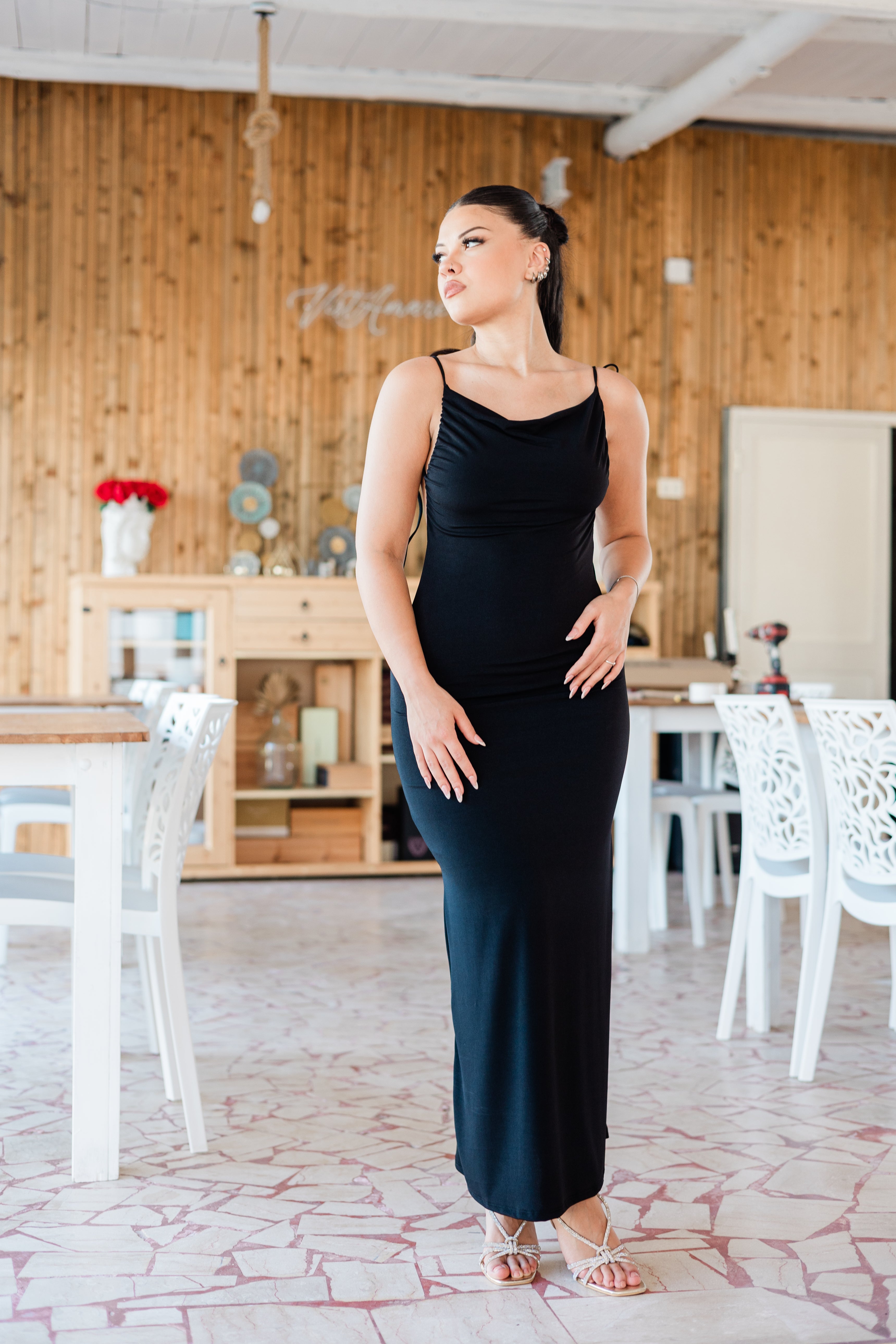 Dress essential black